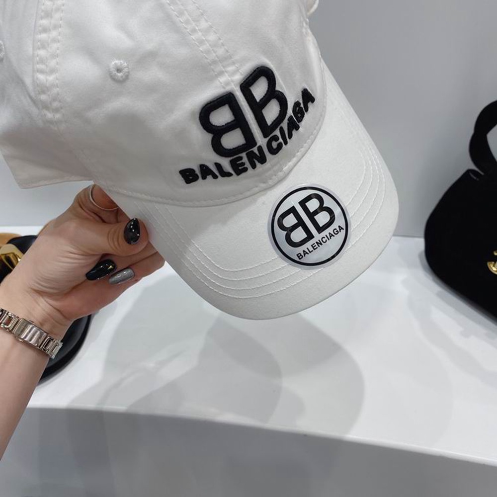 Ba1en*iaga Hat